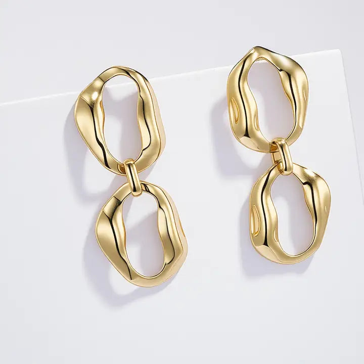 Σκουλαρικια