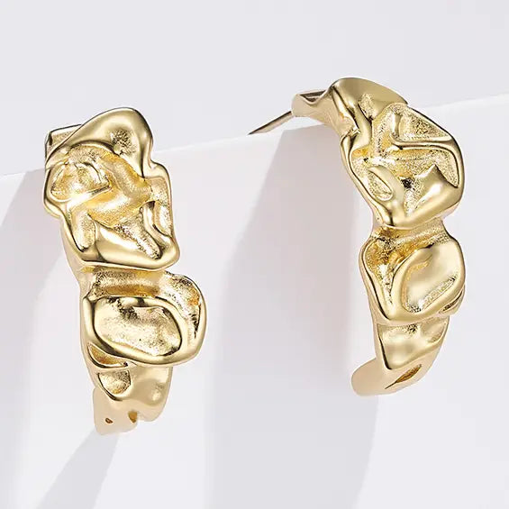 Σκουλαρικια